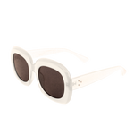 Olivia White Oversized Sunglasses – Retro-Inspired Bold Eyewear
Make a statement with these Olivia white oversized sunglasses featuring chunky square frames and dark lenses — perfect for a modern vintage look with full UV protection.