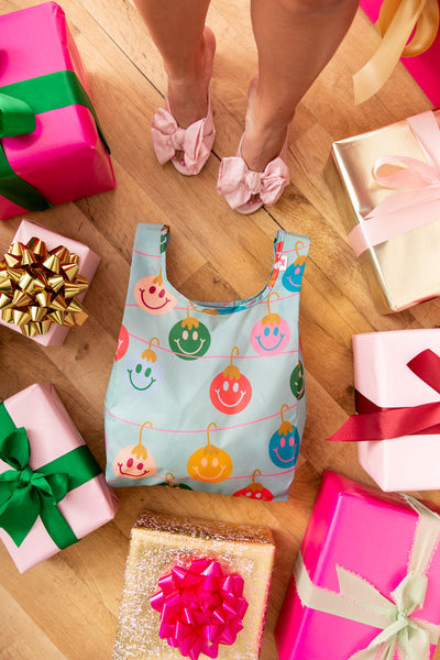 Holiday Twist & Shouts Small - Talking Out Of Turn